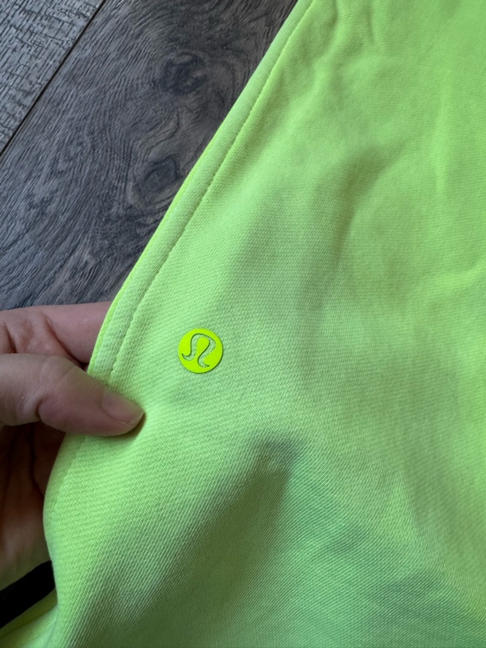 Lululemon Scuba High-Rise French Terry Jogger- Highlight Yellow- Size 6 - Picture 6 of 7